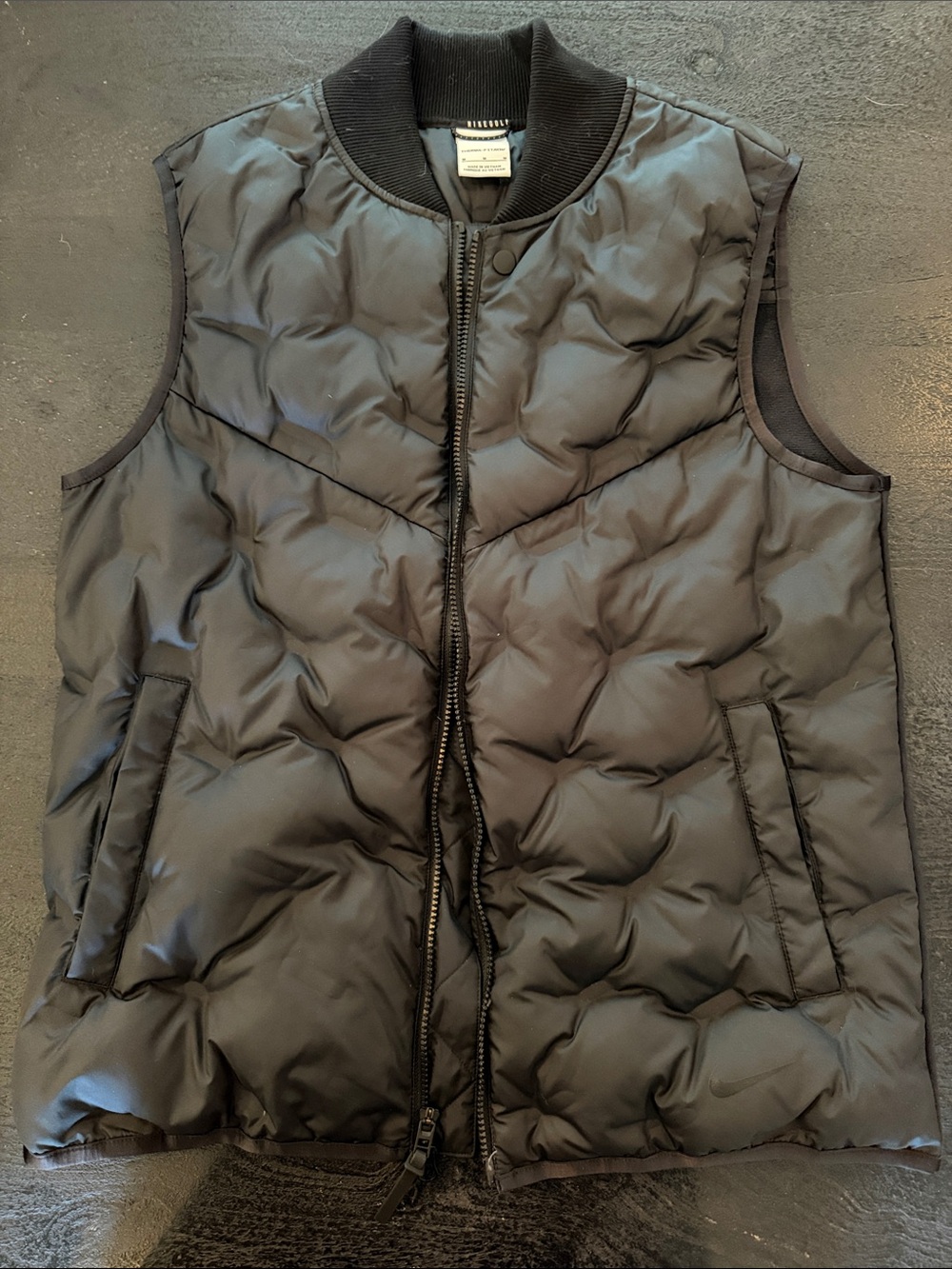 Nike Men’s Therma Black Quilted Puffer Vest with Ribbed Collar